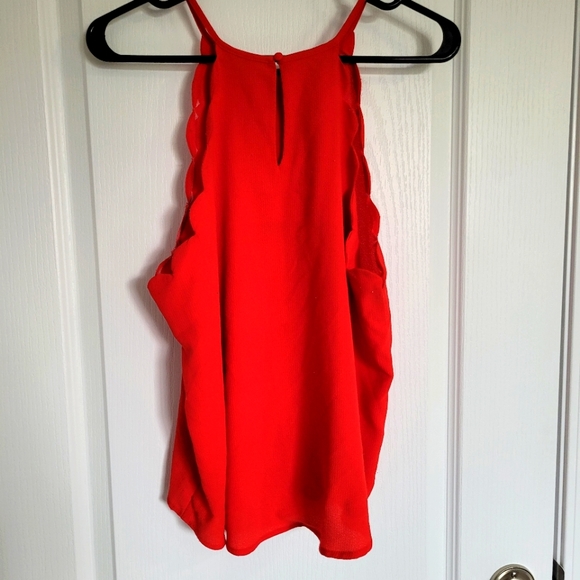 Red flowy tank top - Picture 2 of 2